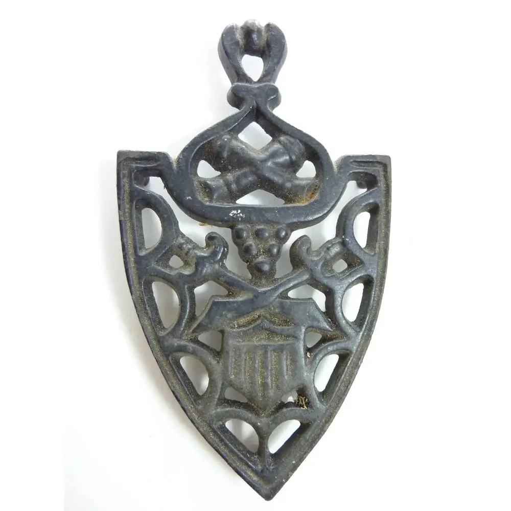 Vintage Wilton Black Cast Iron Spade Footed Metal Trivet with Handle Mini